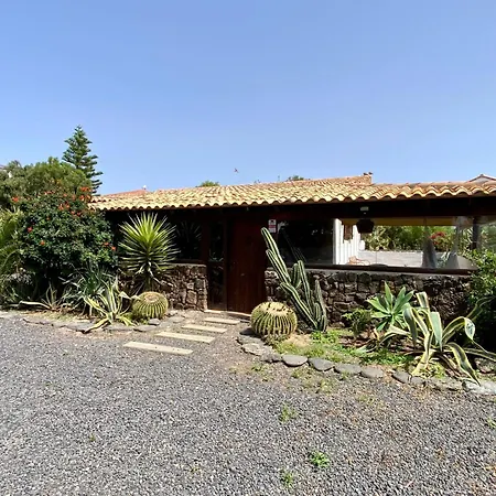 Surfescape Fuerteventura Bed & Breakfast Lajares
